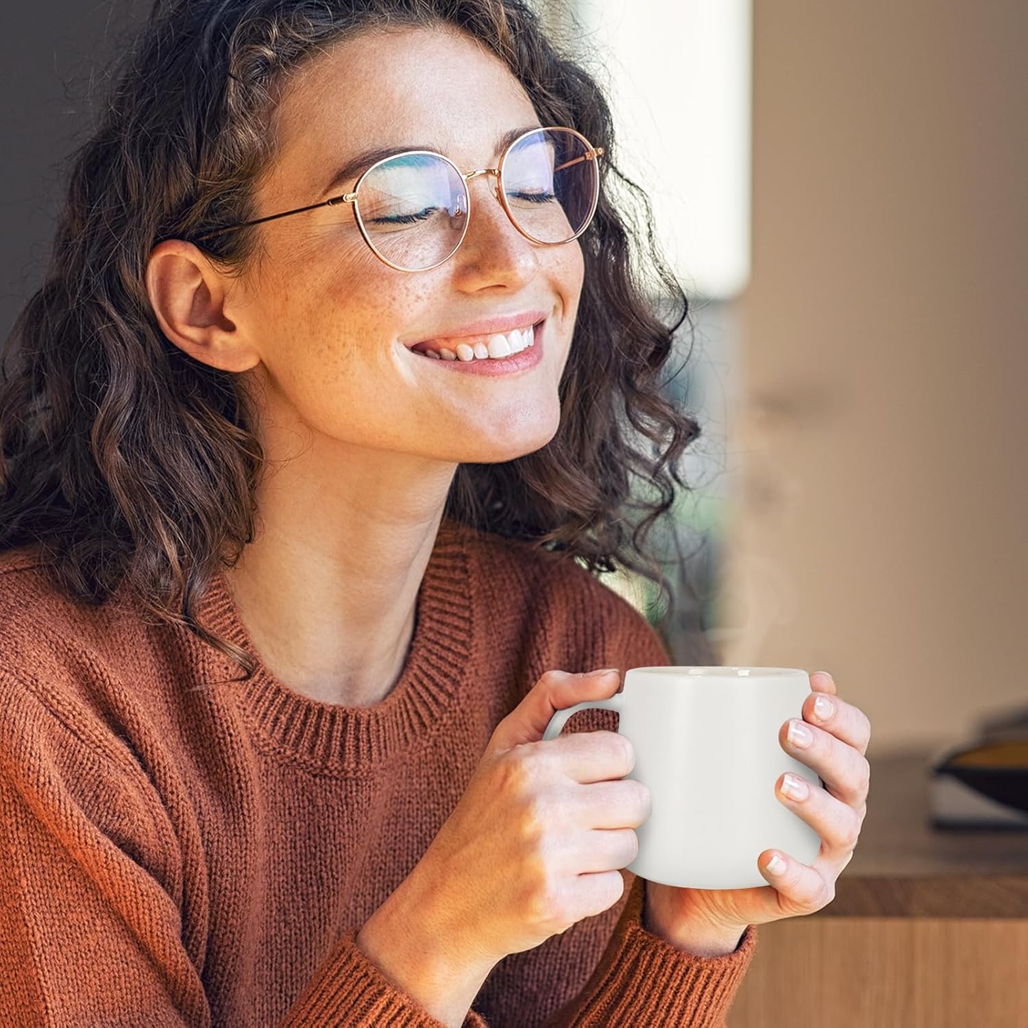 Self-Heating Ceramic Coffee Mug with Wireless Phone Charging